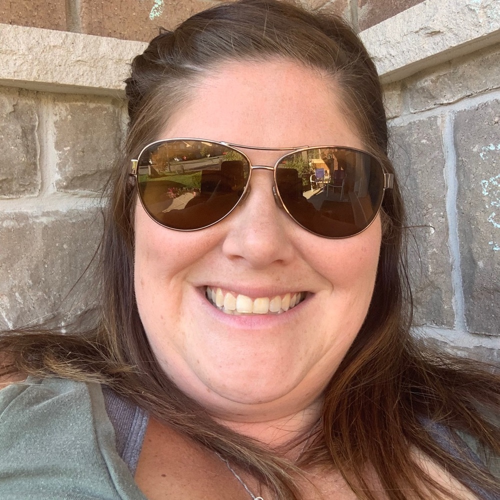 Meet your Posher, Sara